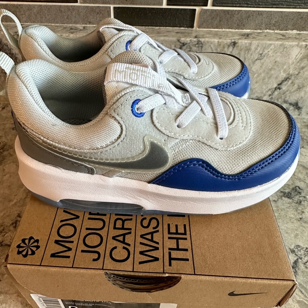 Air Max Motif preschool size 9